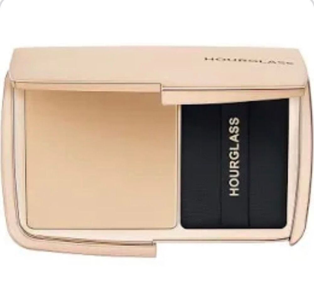 Hourglass Vanish Airbrush Pressed Powder in Translucent Medium